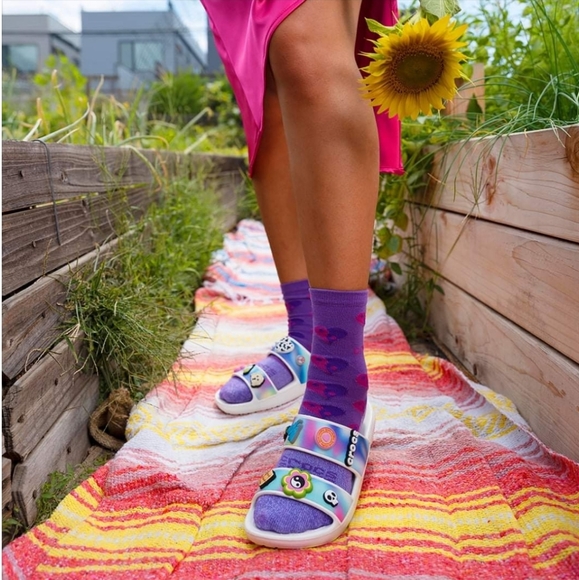 Crocs Classic solarized Tie Dye Sandals Slide Size 11W 9M New - Picture 5 of 5